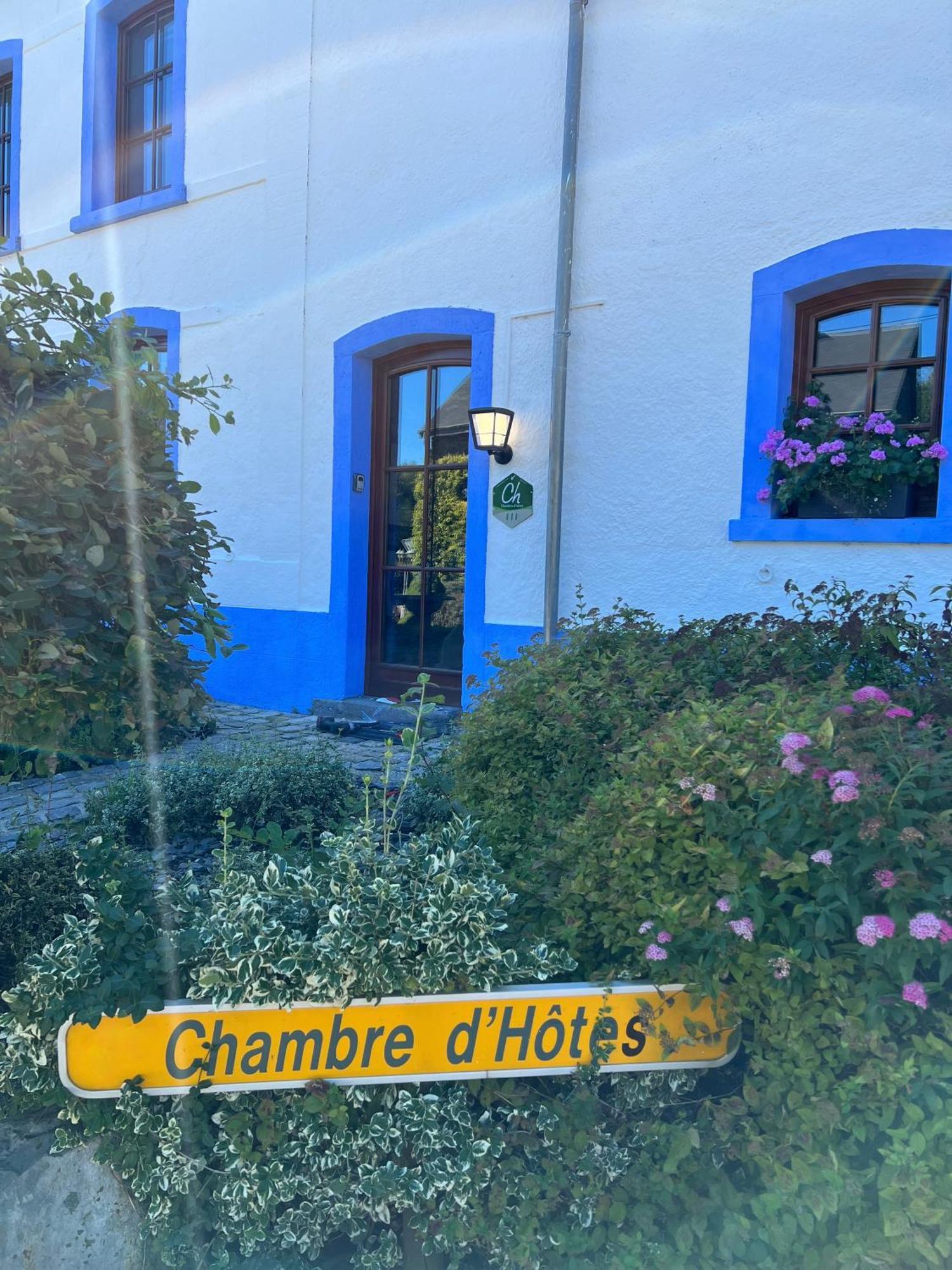 La Remise - Les Chambres Нёфшато Экстерьер фото